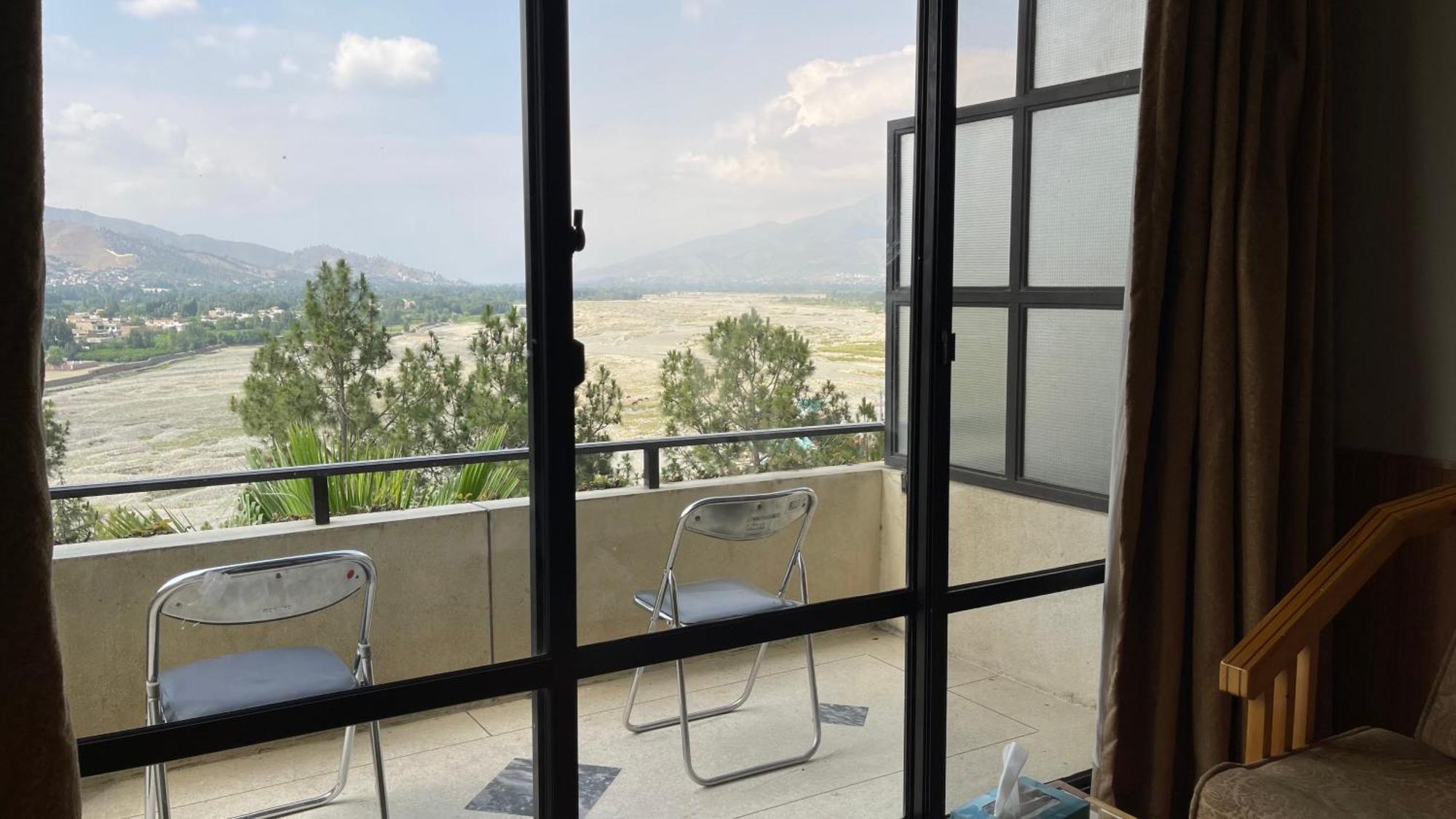 Rock City Resort Saidu Sharif Екстер'єр фото