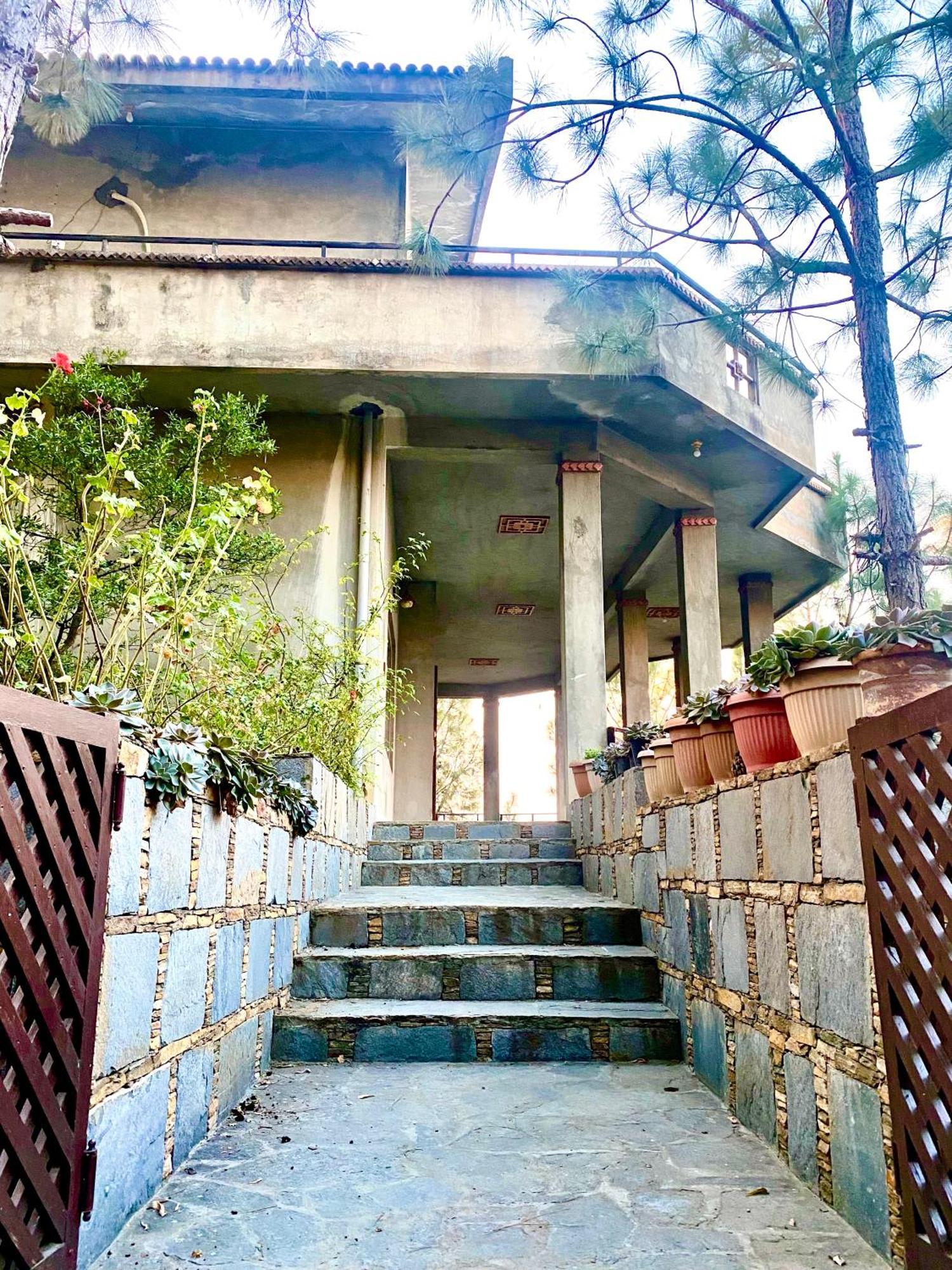 Rock City Resort Saidu Sharif Екстер'єр фото