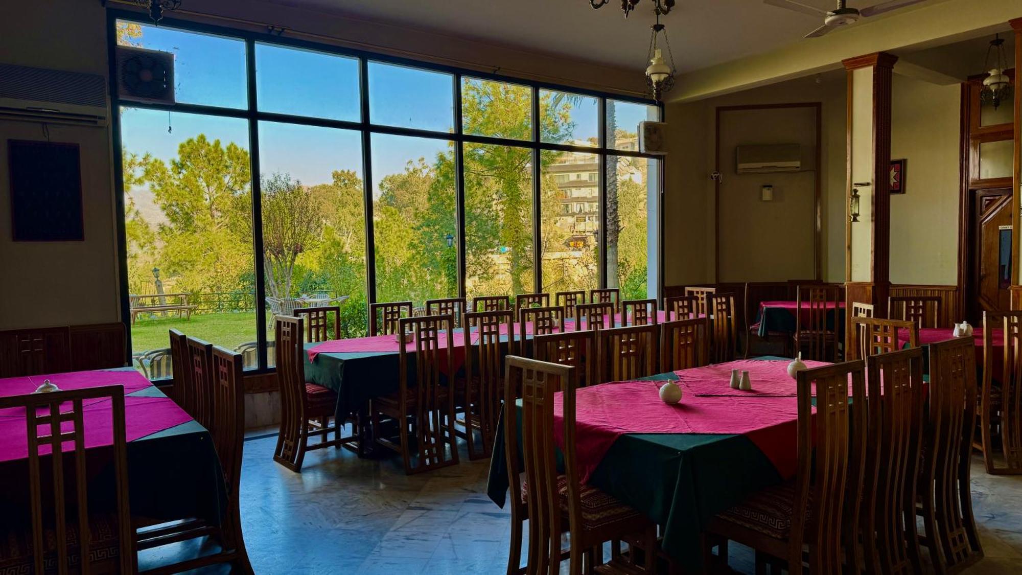 Rock City Resort Saidu Sharif Екстер'єр фото